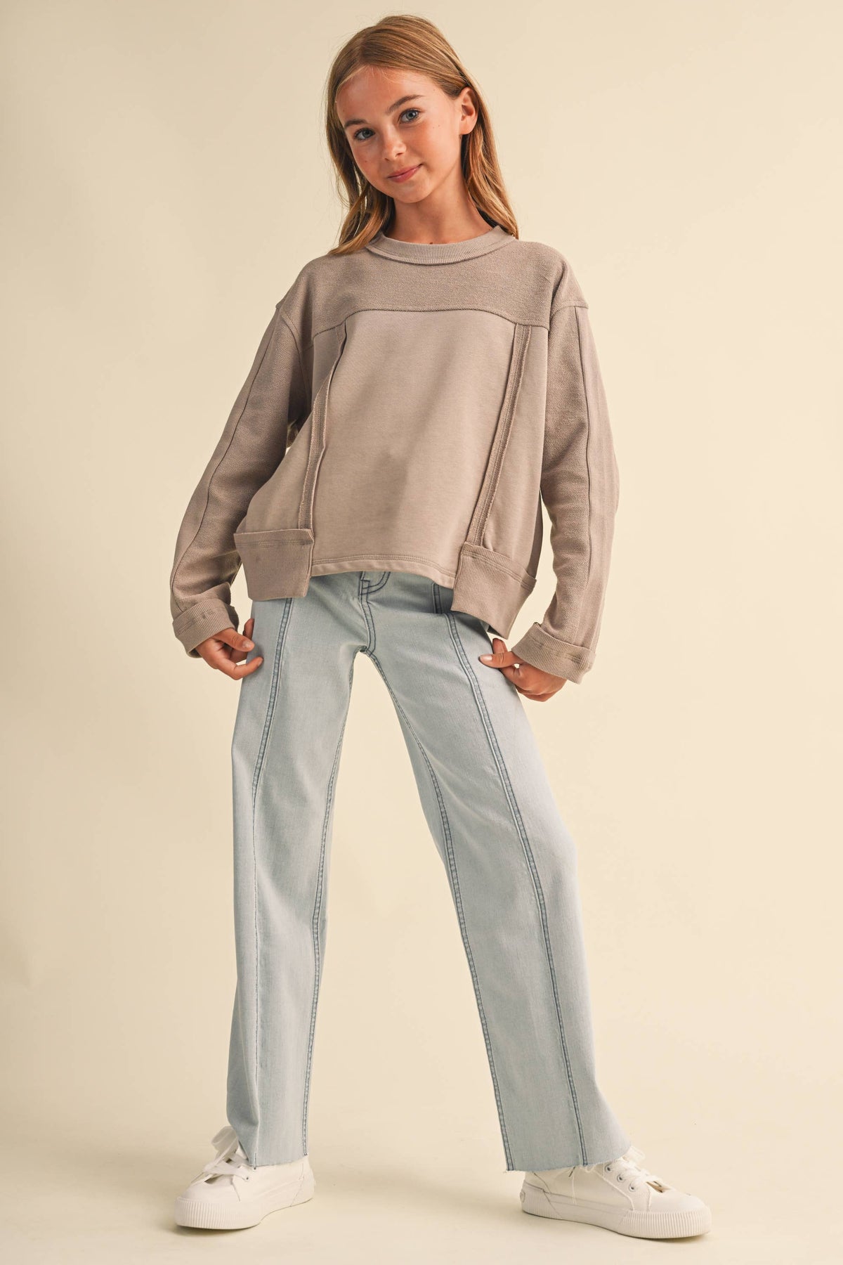 Silvia Crewneck