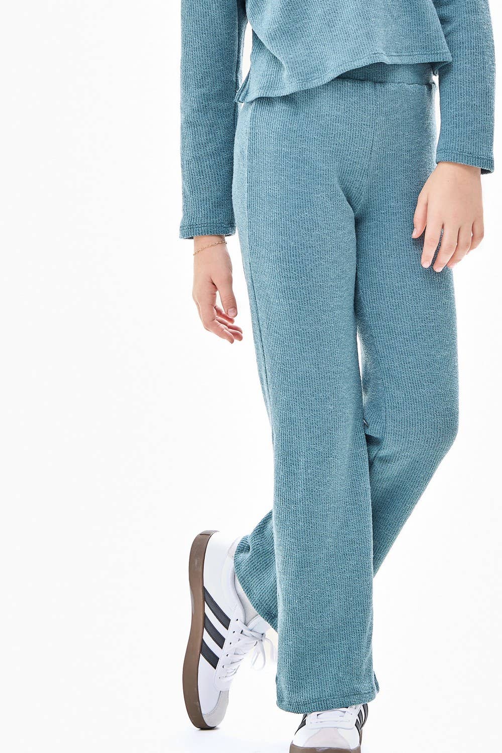 Wide Legs Knit Pants