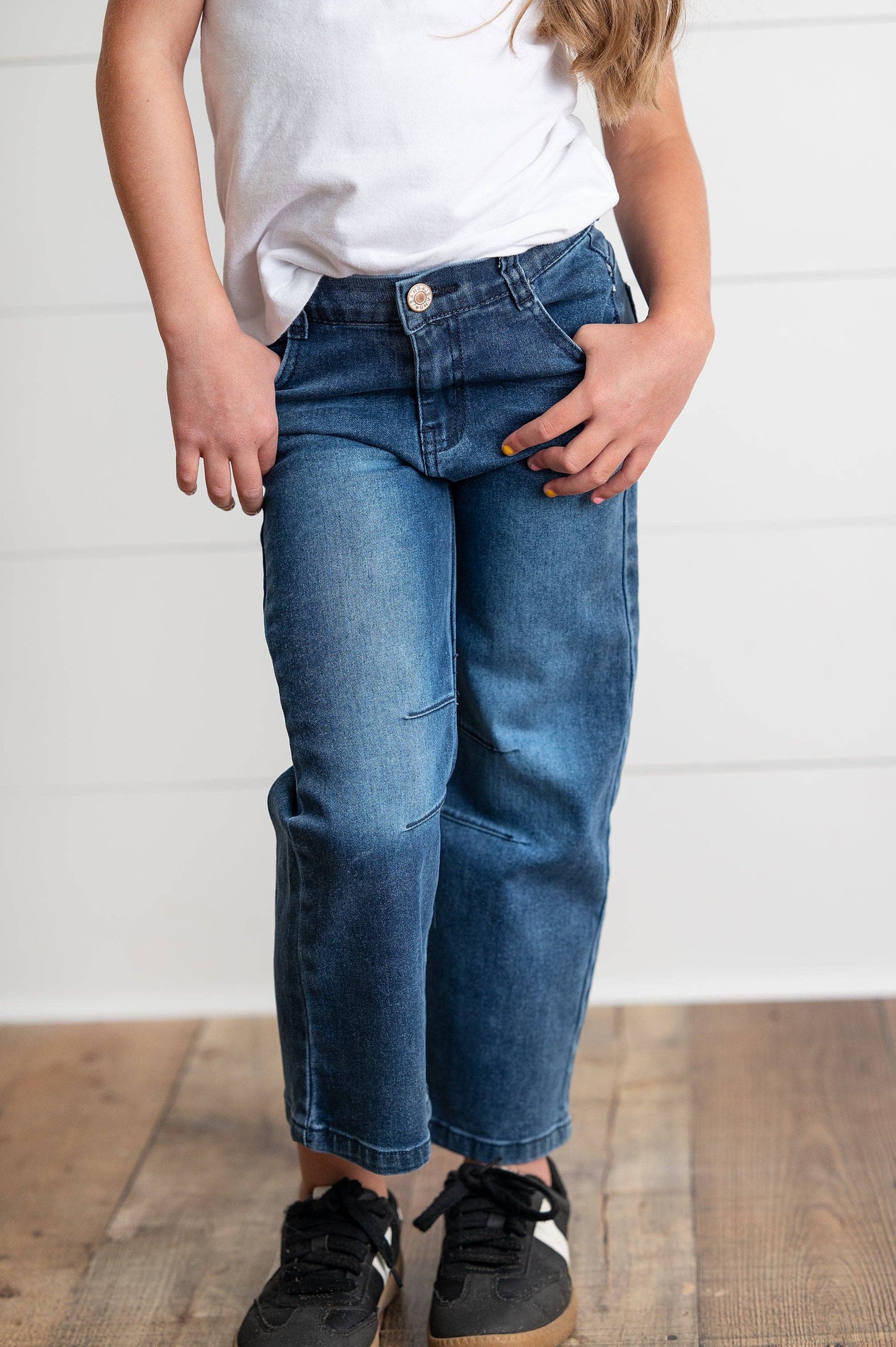 Medium Wash Barrel Jean