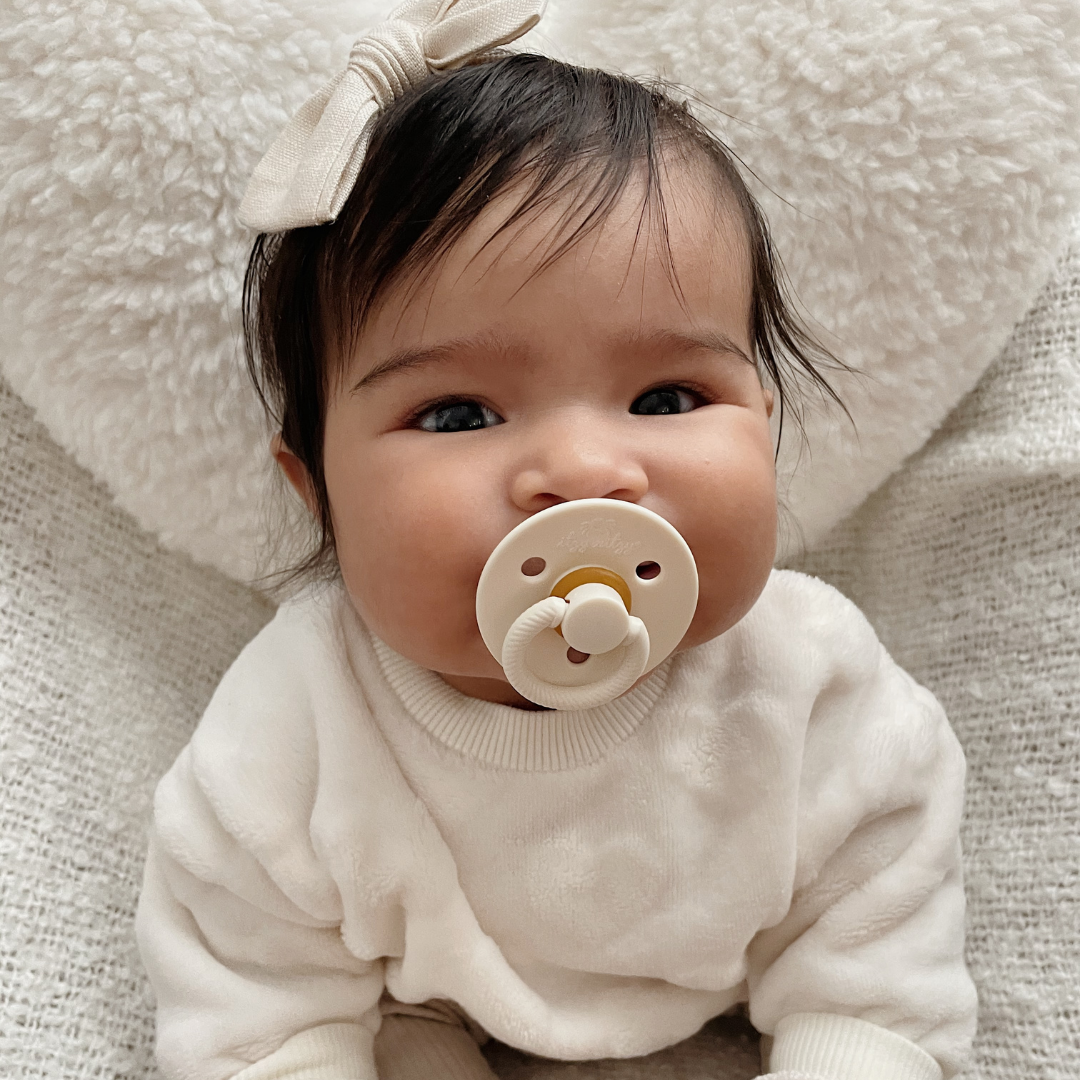 Itzy Soother Pacifier Set