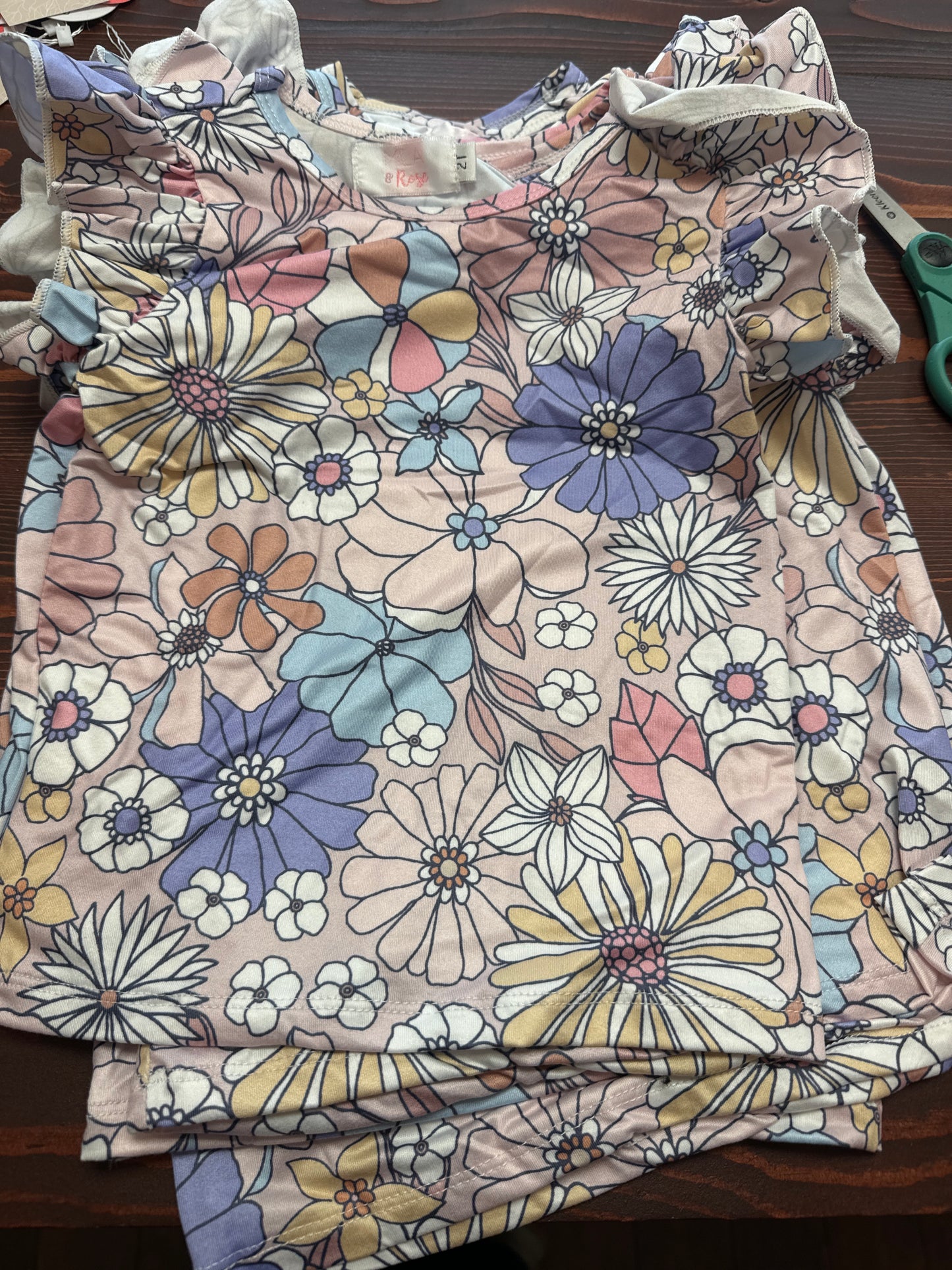 Ruffle S/S Flower