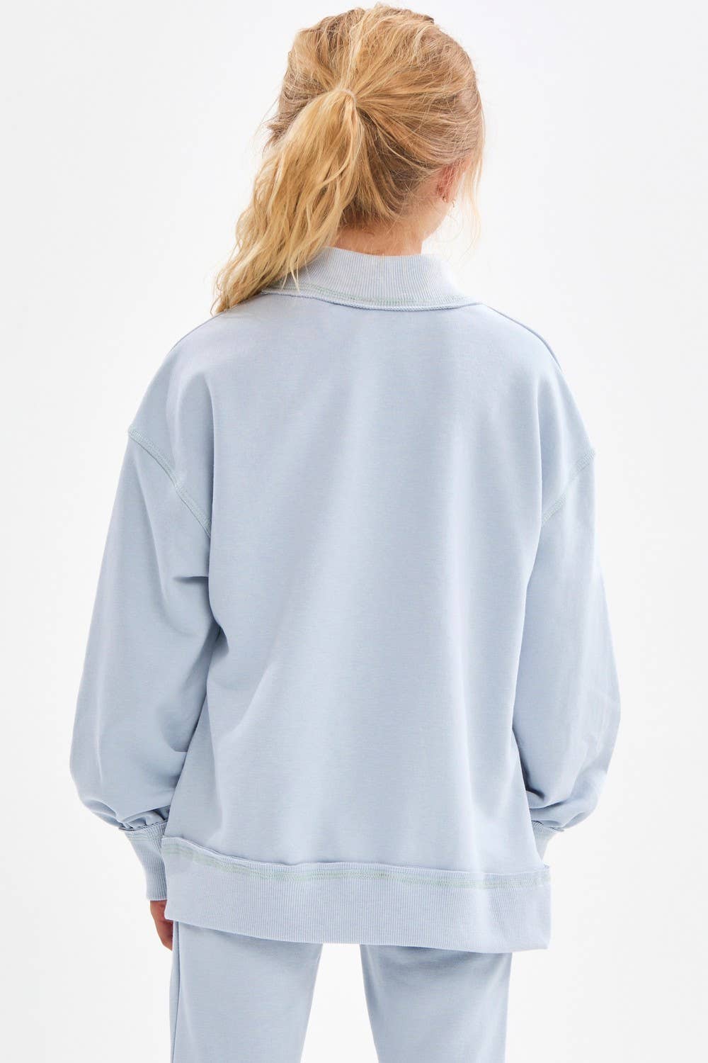 Lila Comfy Mockneck