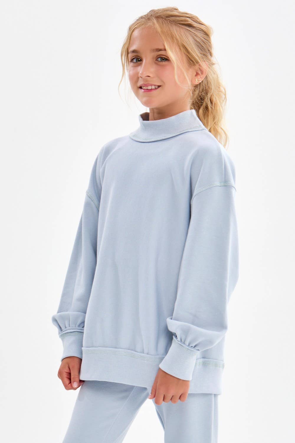 Lila Comfy Mockneck