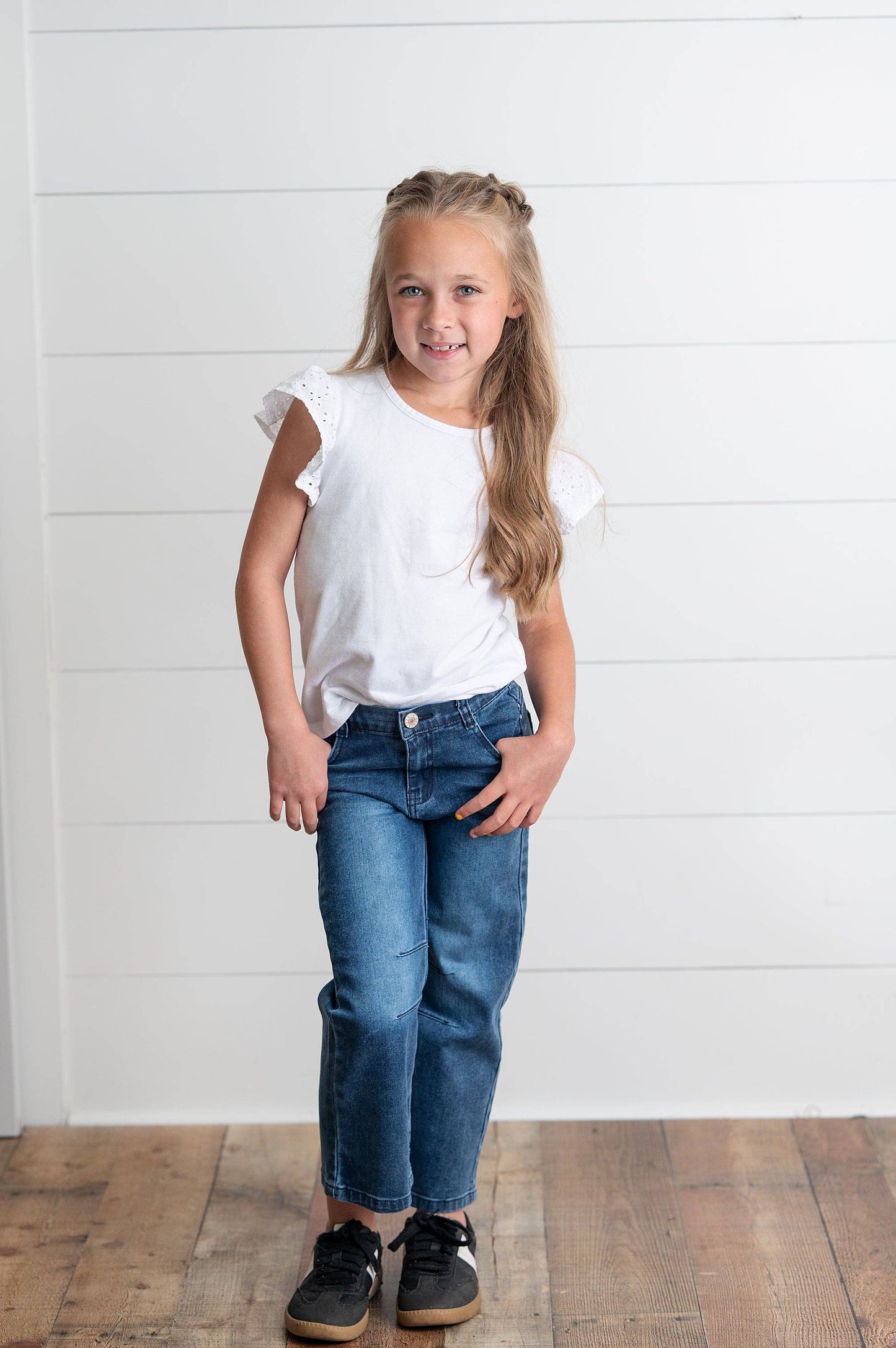 Medium Wash Barrel Jean